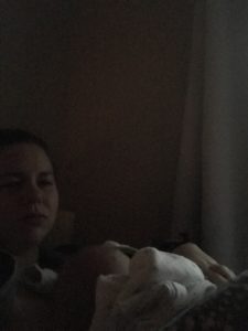 how breastfeeding really looks at the beginning